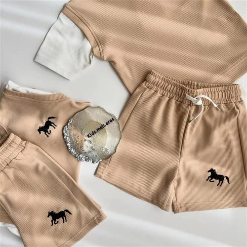 تیشرت و‌شلوارک طرح مینیمال کد 0021
